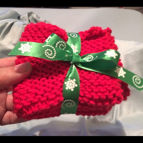 Set of 4 hand knitted dish clothes red white 100% cotton - Picture 2 of 3