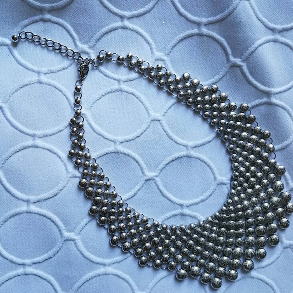 One Left ...Beaded Bib To Spark Your Outfit - Picture 2 of 4