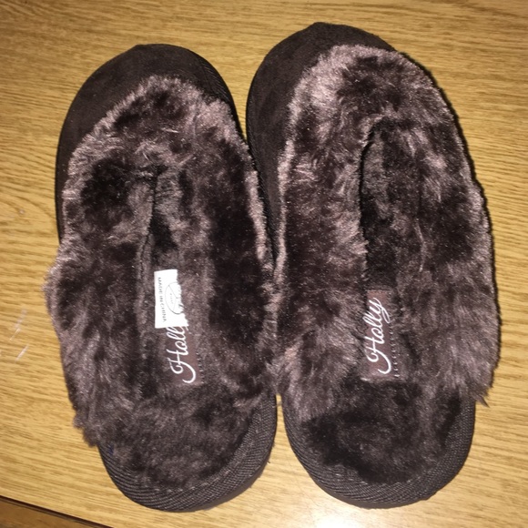 Brown fuzzy slippers! - Picture 2 of 3