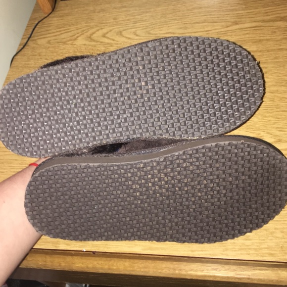 Brown fuzzy slippers! - Picture 3 of 3