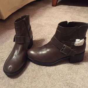 Nine West size 9 women's Dawsono boot NEW
