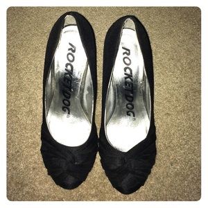 Black hardly worn heels