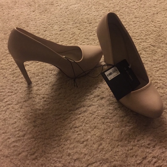 Forever 21 Nude Heel NEW WITH TAGS