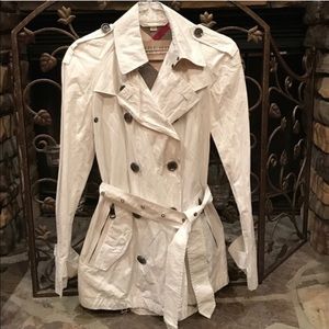 Great Burberry Brit White Rain Coat Size 6 Medium