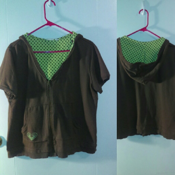 Adorable short sleeve hoodie!