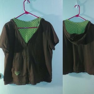 Adorable short sleeve hoodie!