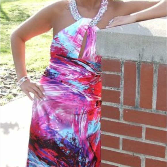 Prom dress - Picture 2 of 2