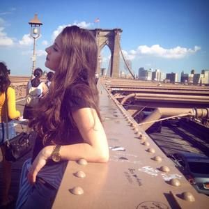 Meet your Posher, Camila