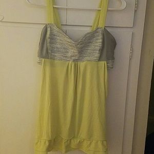 Lululemon back on track top