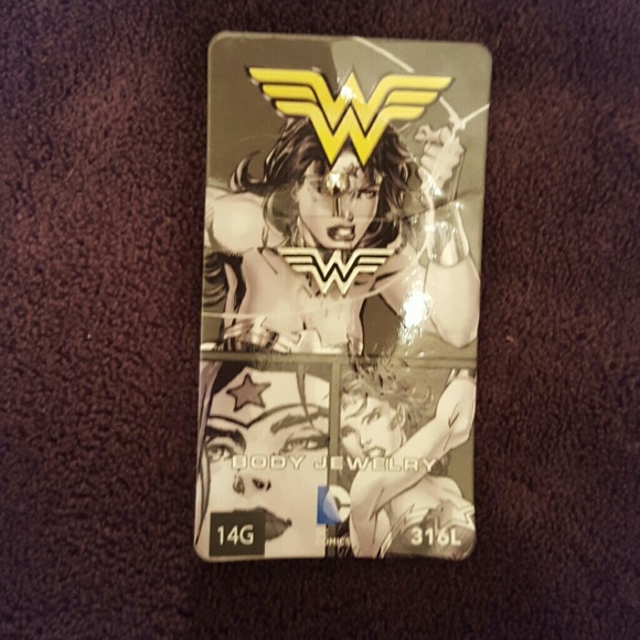 Wonder women belly ring