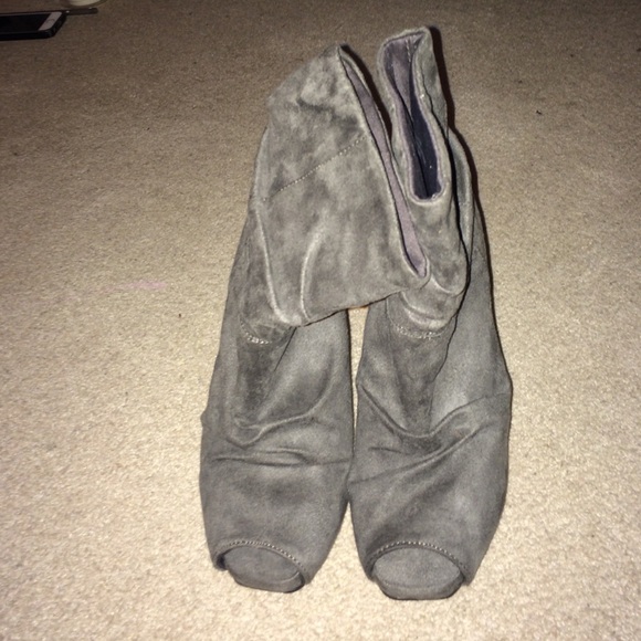 Open toed heeled boots