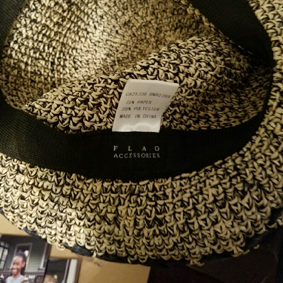 Straw hat - Picture 2 of 2