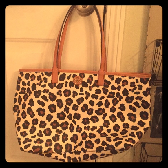 BRAND NEW Tory Burch Leopard Print Bag