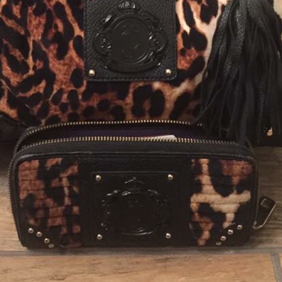 Juicy couture wallet only❤️
