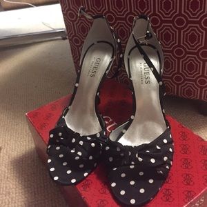 Guess by Marciano size 8 satin polka dot heels