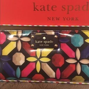 Gorgeous & Classic Kate Spade Lacey Daycation