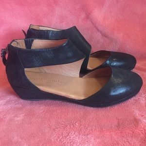 Gentle Souls - Black Flats - size 8.5
