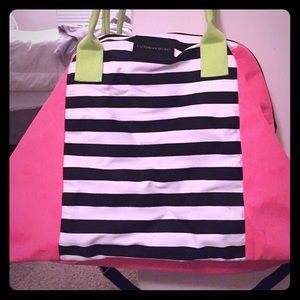 Victoria Secret Weekend Bag