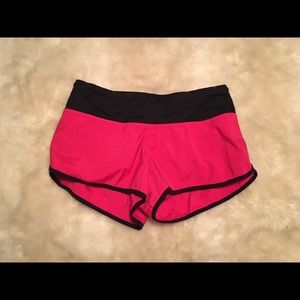 Lululemon Speed Short Pink/Black Size 6