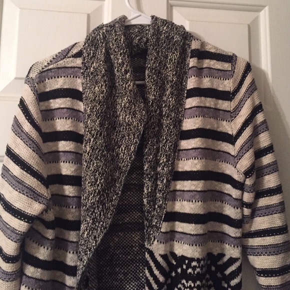 ecote sweater - Picture 2 of 3