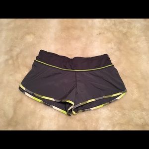 Lululemon Speedy Short Gray/Green Size 6