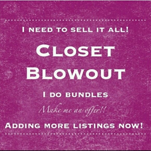 🎄✨Christmas Sale! Send me an offer on ANYTHING! - Picture 3 of 3