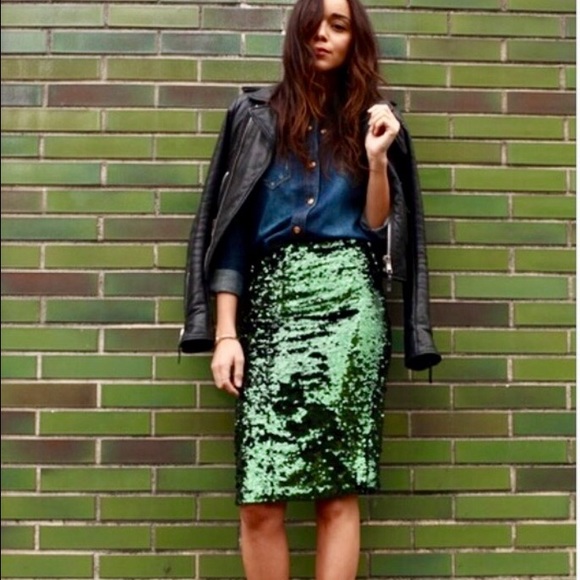 Unique emerald green sequin skirt!