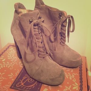 Nine West Ankle Booties