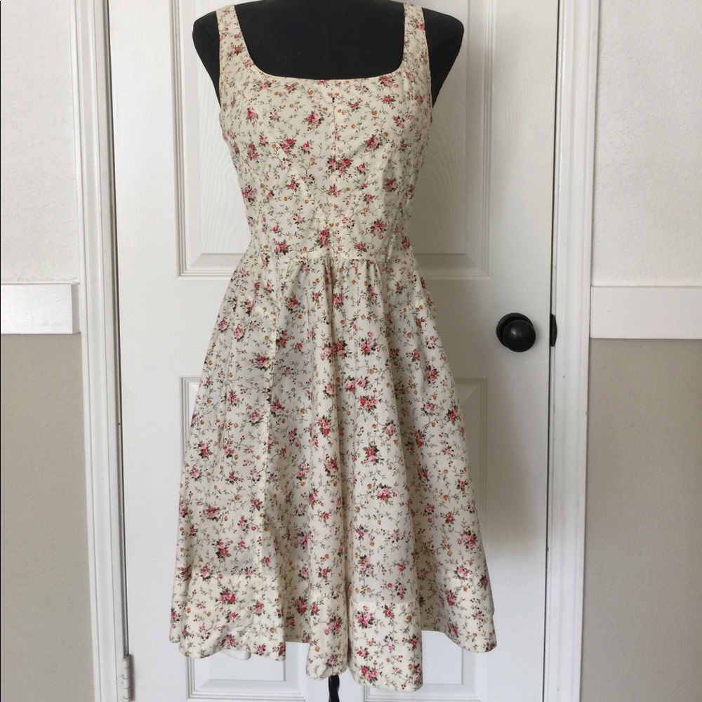 Sinched waist floral dress