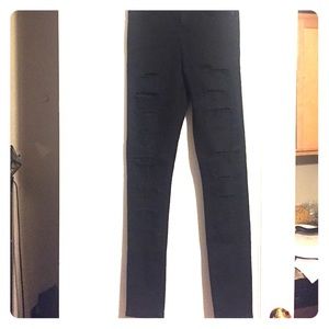 Topshop Moto Jeans. Size 28 to fit length 34