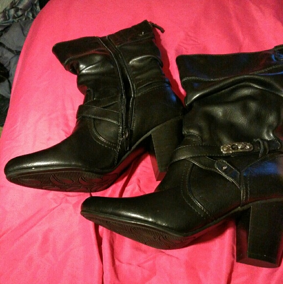 New Black boots