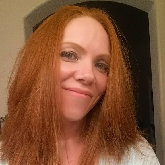 Meet your Posher, Jacqueline