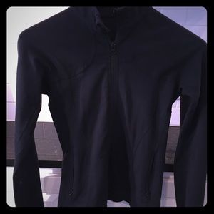 Lululemon jacket size 4