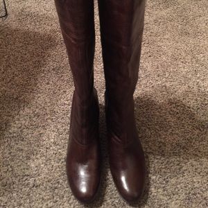 B.O.C. by BORN "Spanya" Brown Leather Boots. 11M