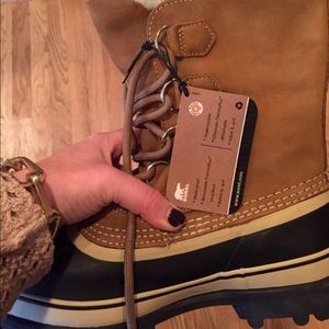 SOREL Caribou Women's Size 9