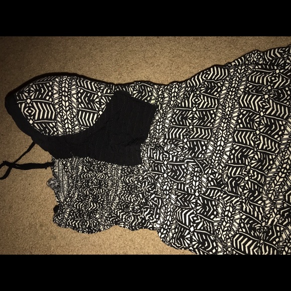 Romper - Picture 2 of 2