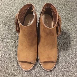 Brown suede open-toed booties