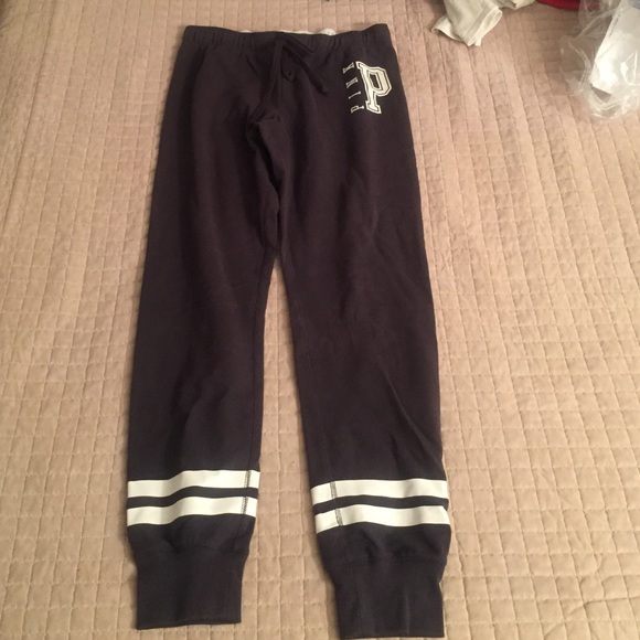 VS 'Pink' grey &a white sweats