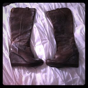 Fry boot PAIGE WEDGE