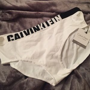 NWT Calvin Klein hipster underwear