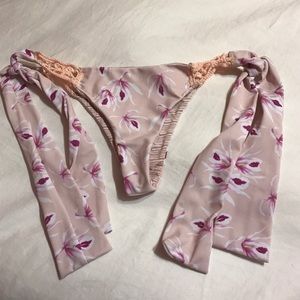 Acacia Island Orchid Anini