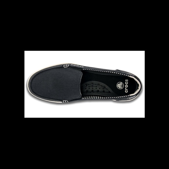 Crocs Walu Canvas Loafers size 7