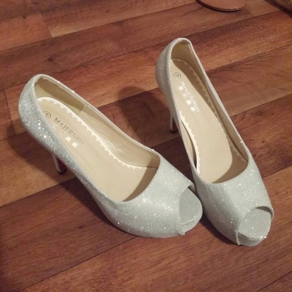 Maiernisi Heels
