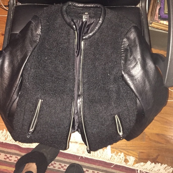 H & M faux leather jacket!!! SZ 4 - Picture 1 of 3