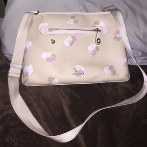 Coach cross body purse. Barely worn!