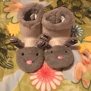 Kensie crochet fuzzy bunny slippers