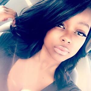 Meet your Posher, Leah