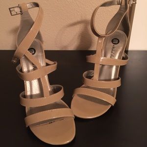 Michael Antonio pumps