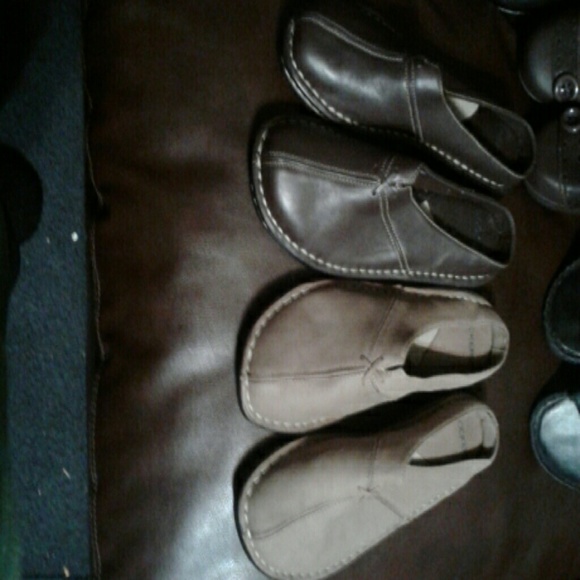 2 Pairs of SIZE 6 slip on shoes