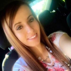 Meet your Posher, Dakota